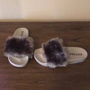 Report Gray Faux Fur Slides